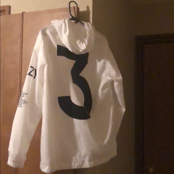 white yeezy jacket 3